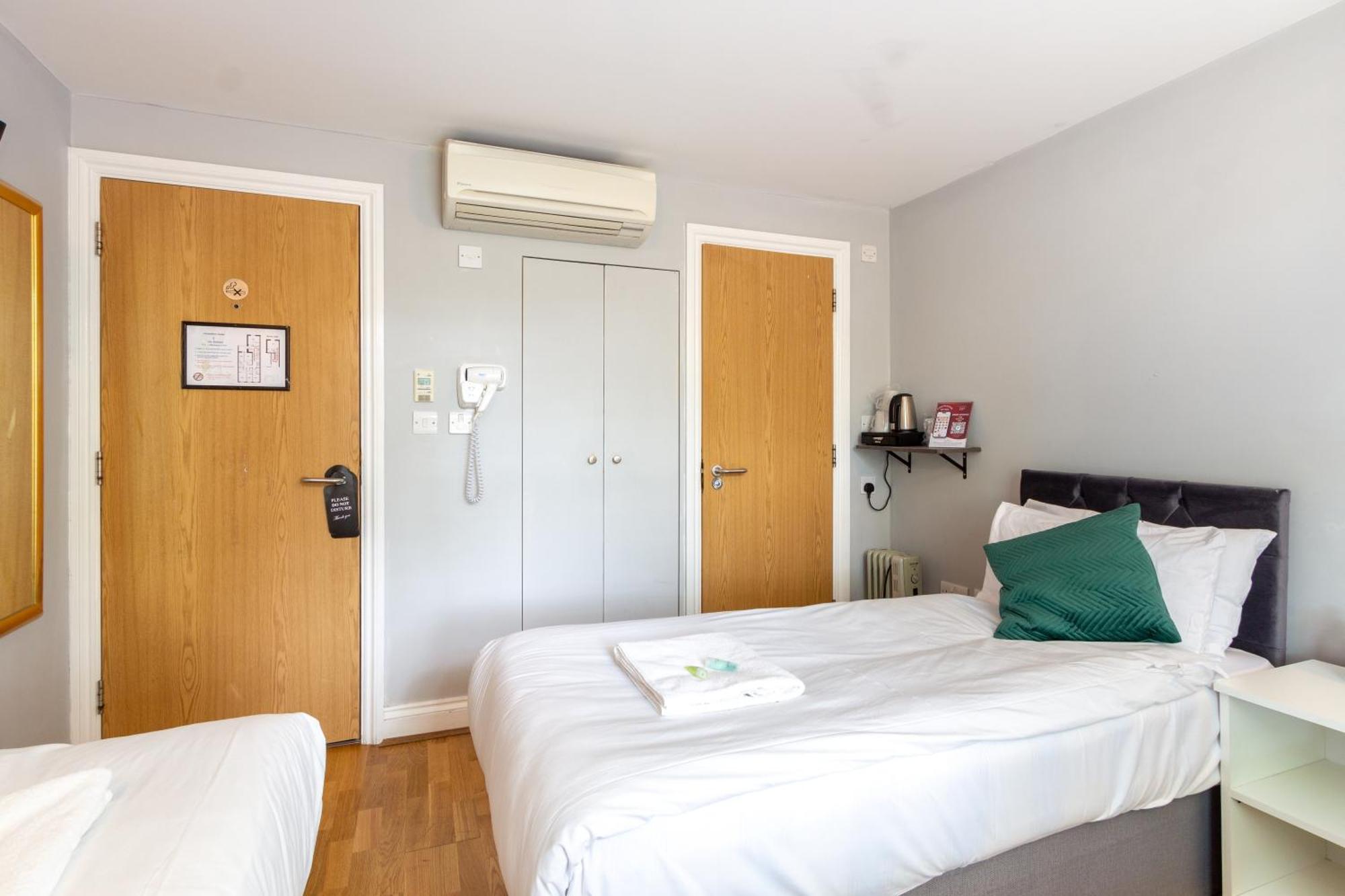 Coronation Hotel London Luaran gambar
