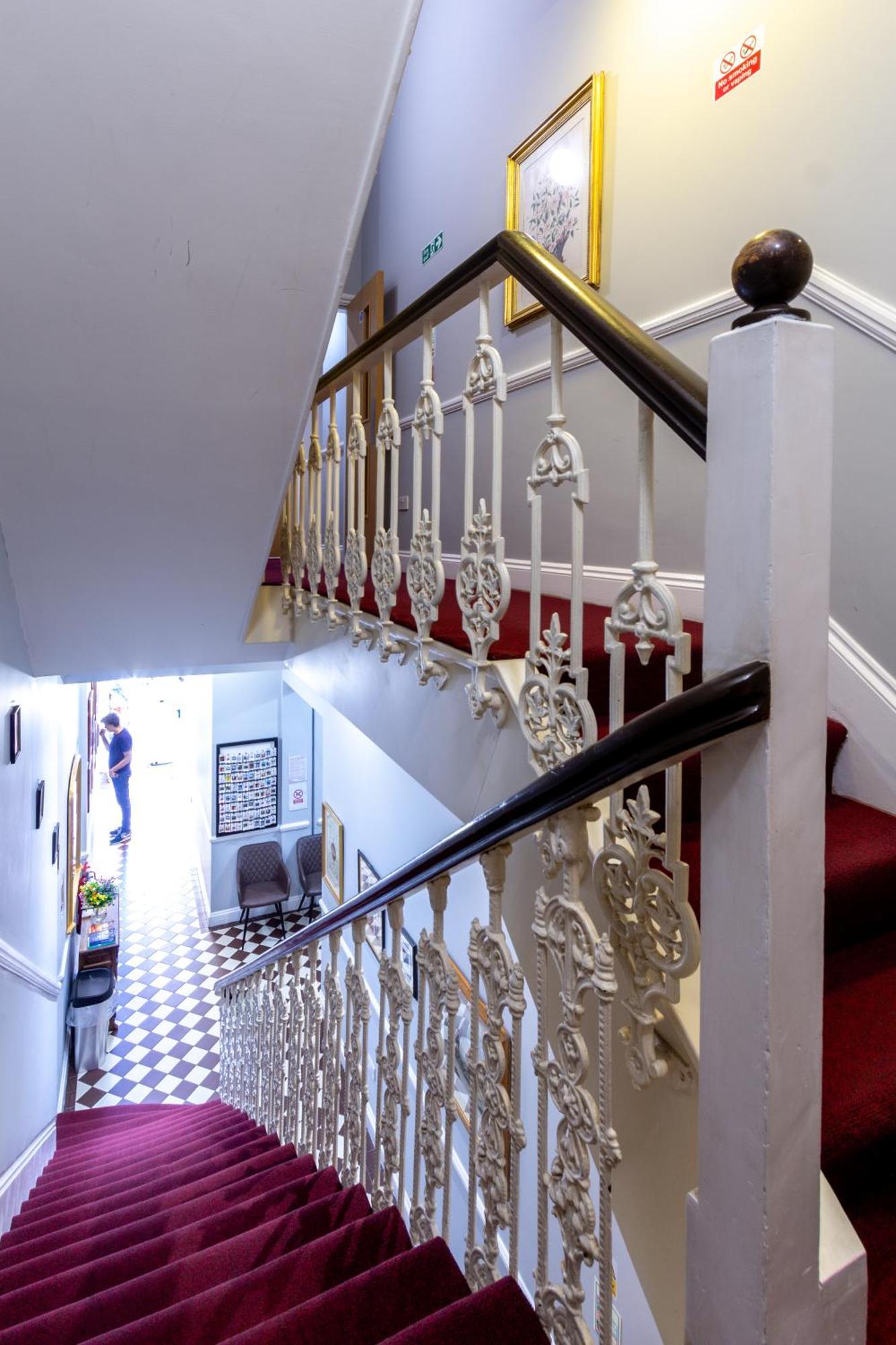 Coronation Hotel London Luaran gambar
